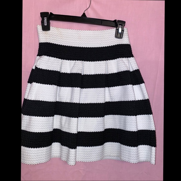 Striped Skirt - Picture 1 of 3